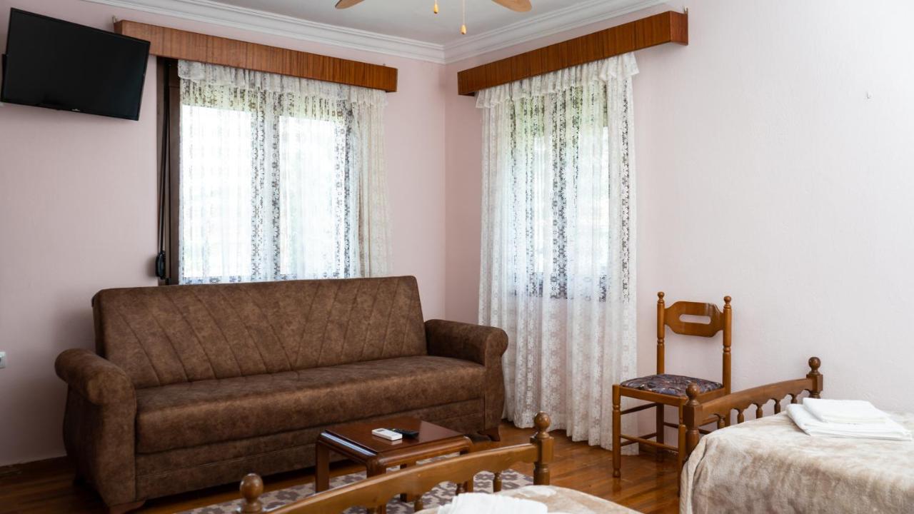 Fani'S House Under Meteora Apartment Kastraki  Ngoại thất bức ảnh