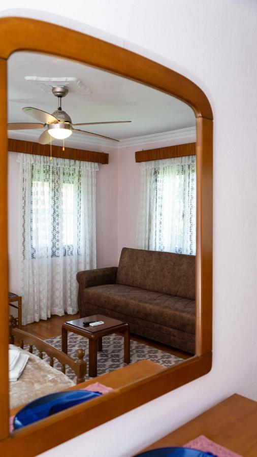Fani'S House Under Meteora Apartment Kastraki  Ngoại thất bức ảnh